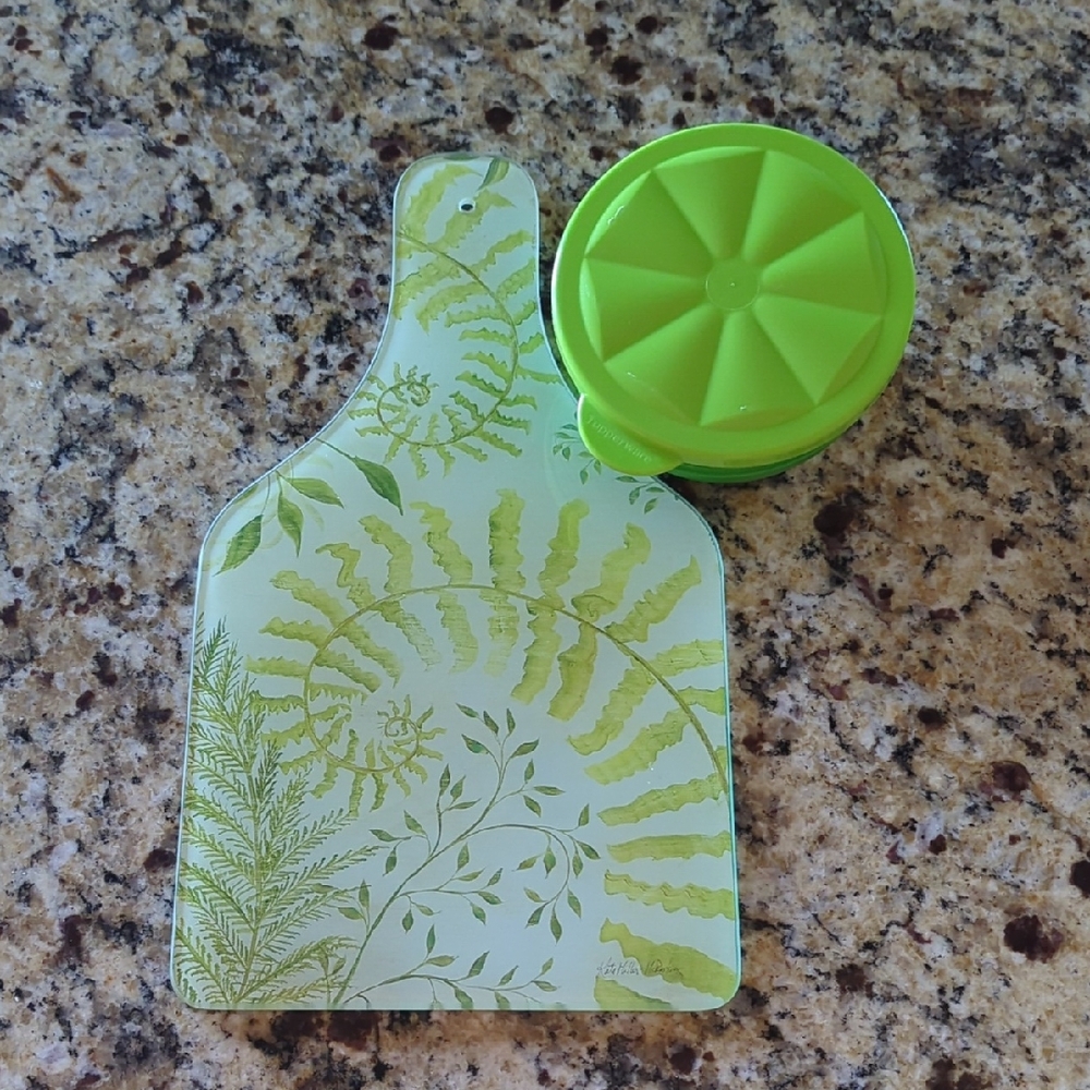 Glass Cutting Board And Tupperware Citrus Keeper Set